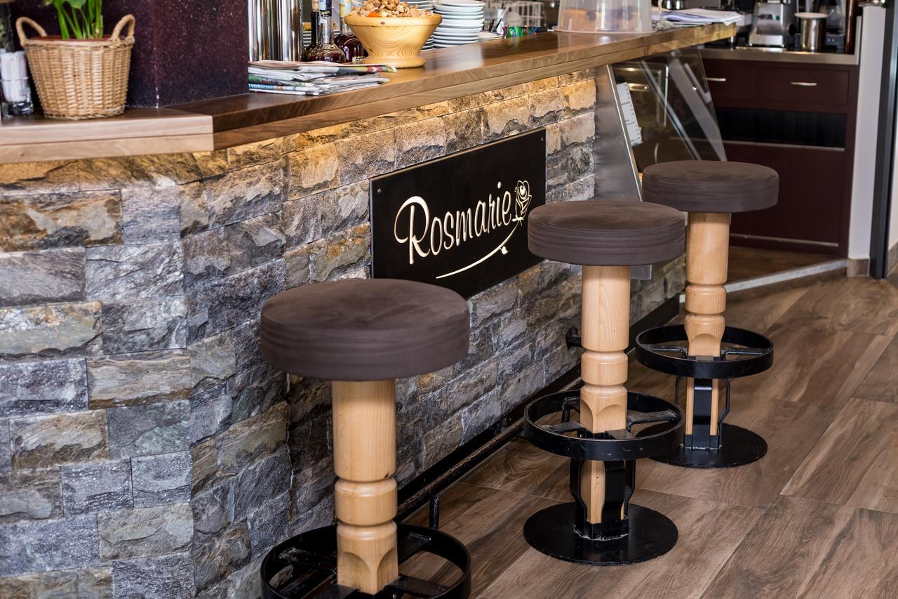 פלדרס Hotel Restaurant Rosmarie מראה חיצוני תמונה